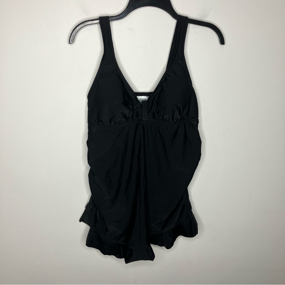 Motherhood Maternity black one piece swimsuit size medium
